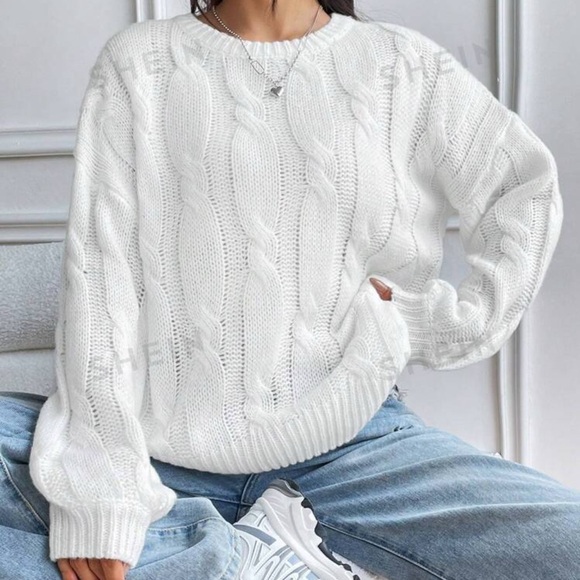 SHEIN Women’s knitted sweater - Picture 6 of 7